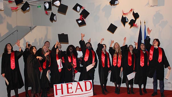 Diplomation-head
